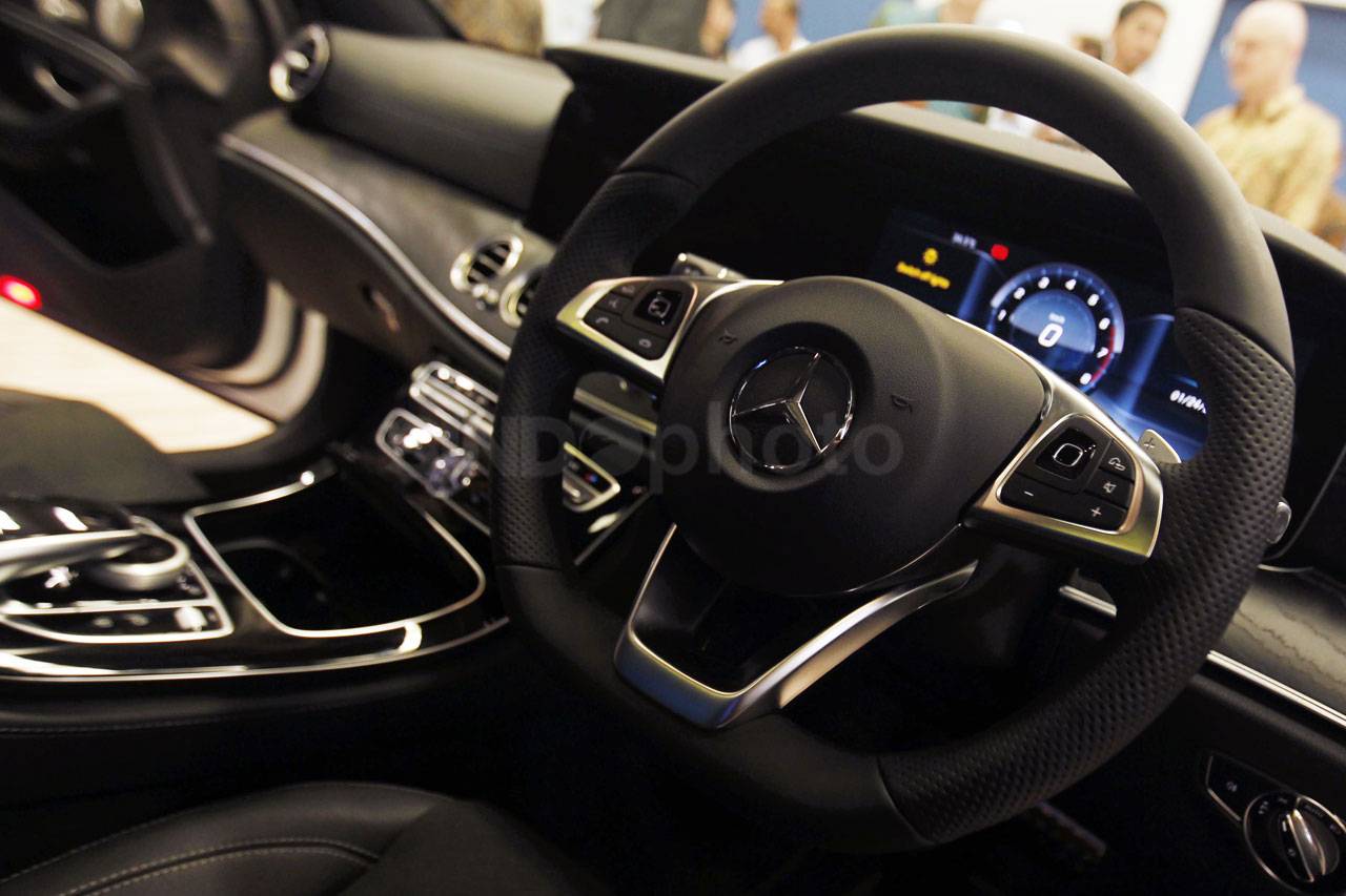 Mercedes Benz The New...
