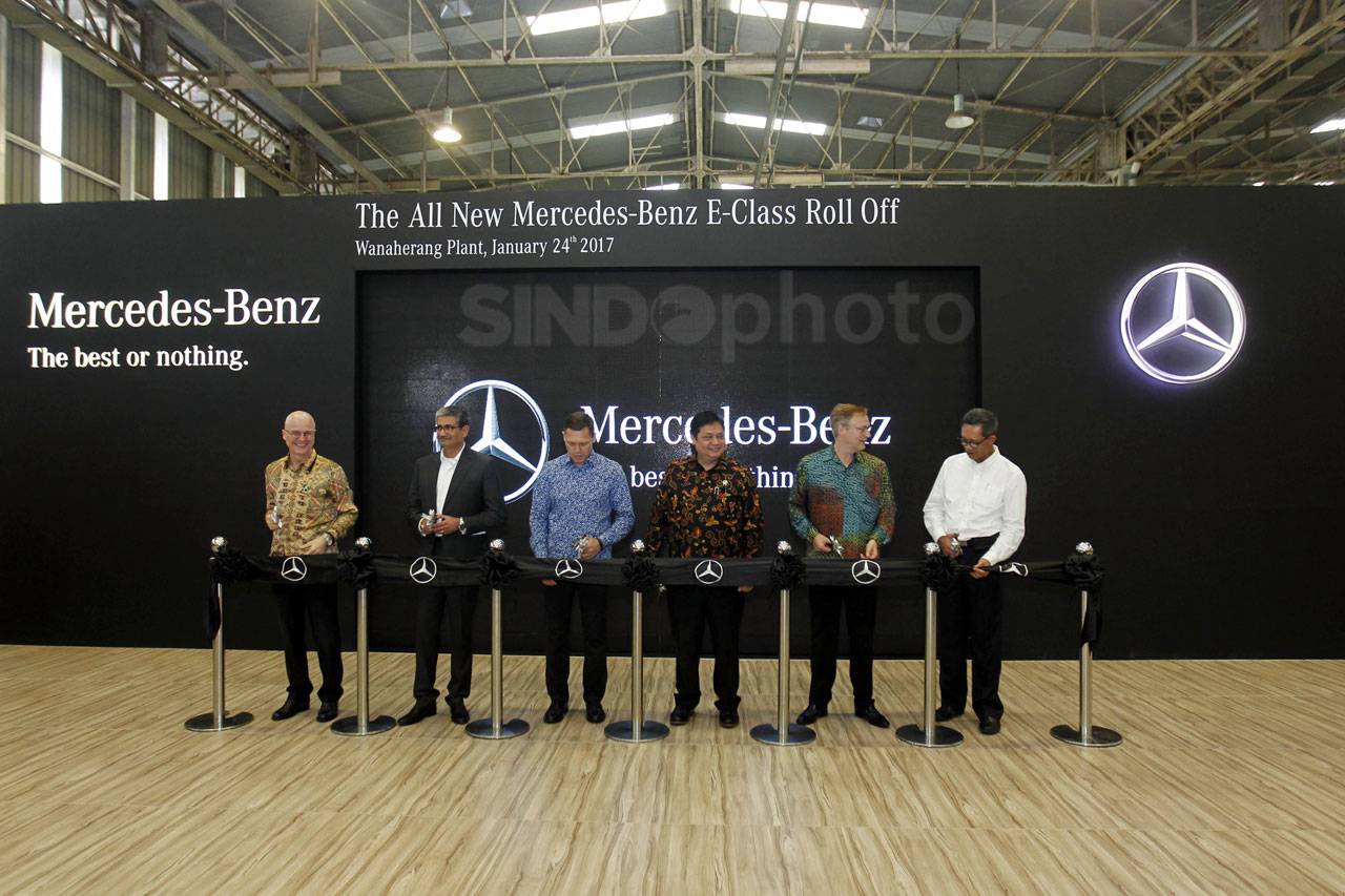 Mercedes Benz The New...