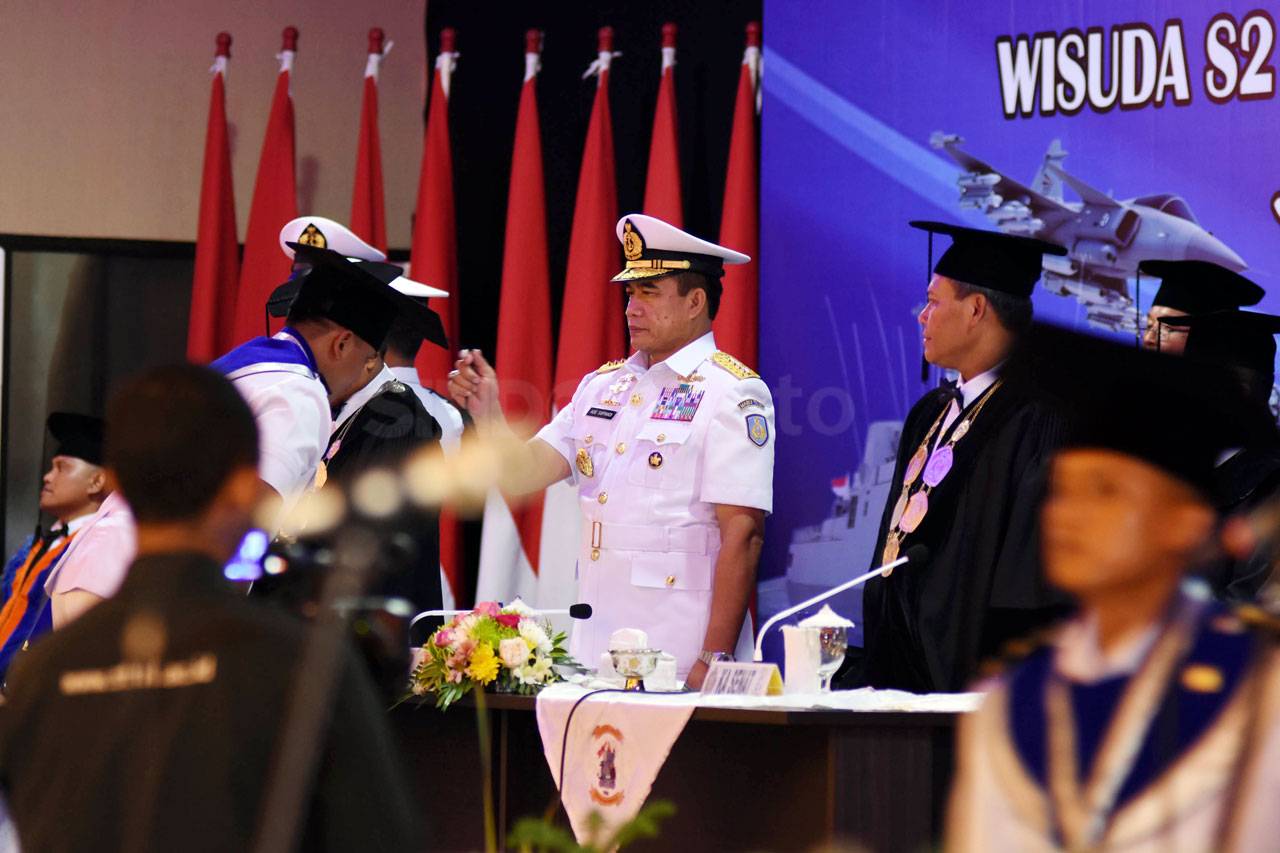 KSAL Mewisuda Lulusan...
