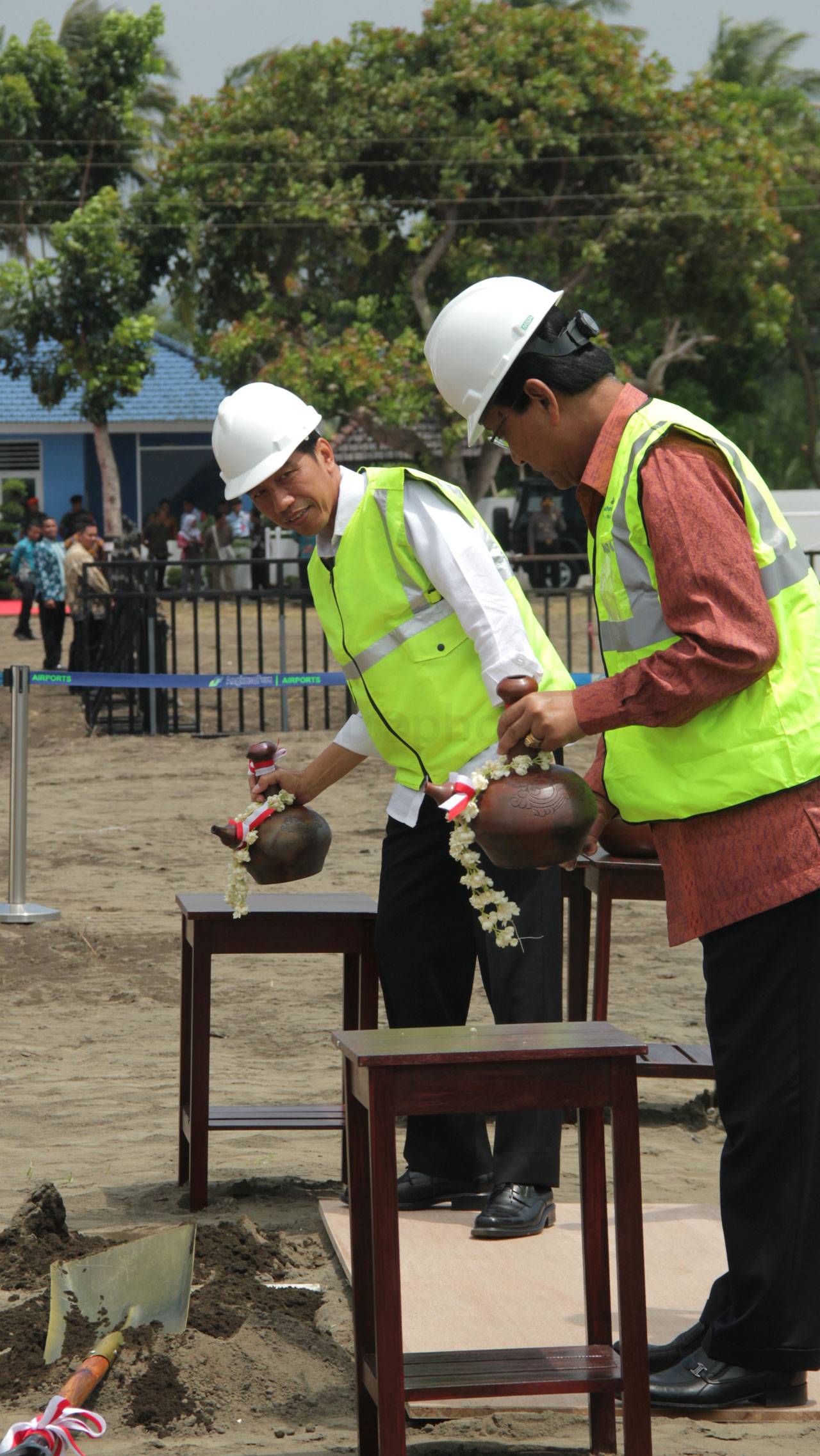 Presiden Jokowi Hadiri...