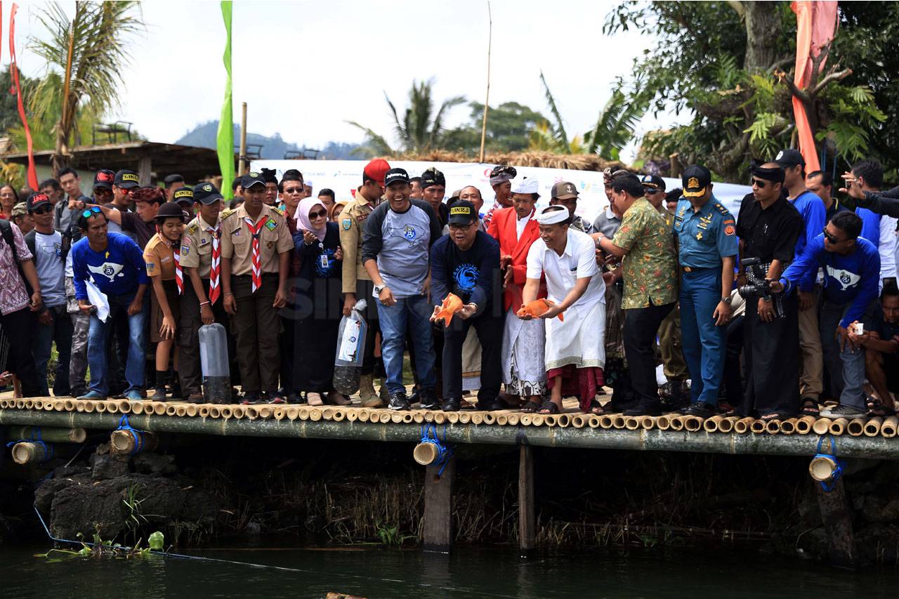 Rayakan HUT ke-3, Jojoners...