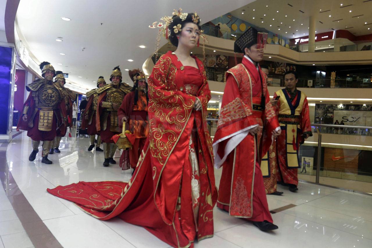 Atraksi Barongsai dan...