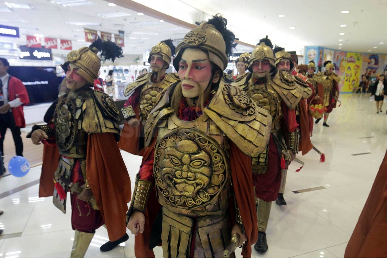 Atraksi Barongsai dan...