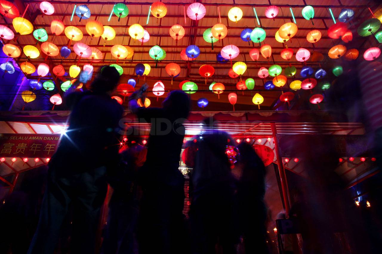 Warna-Warni Lampion...