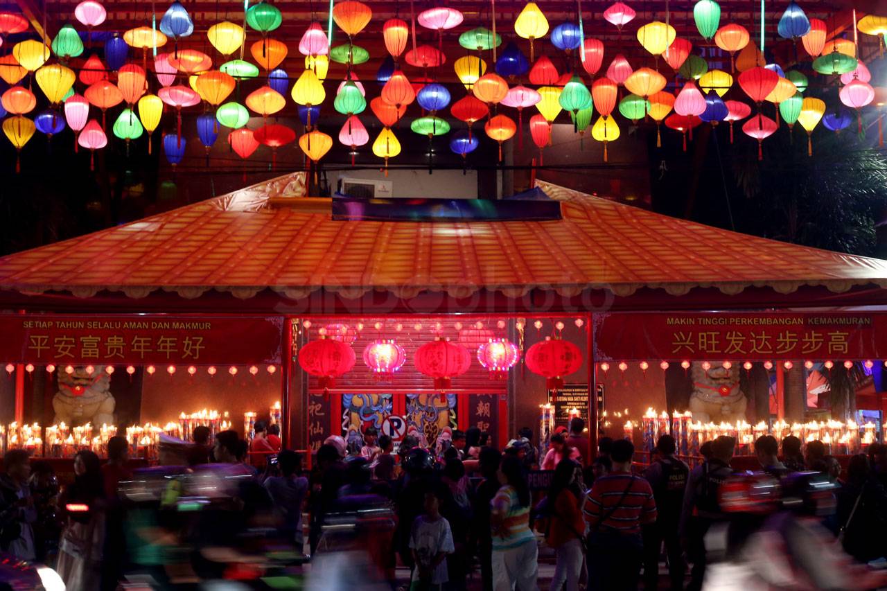 Warna-Warni Lampion...