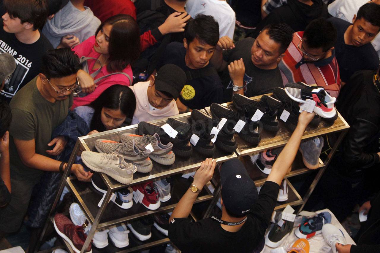 Berburu Sepatu di Jakarta...