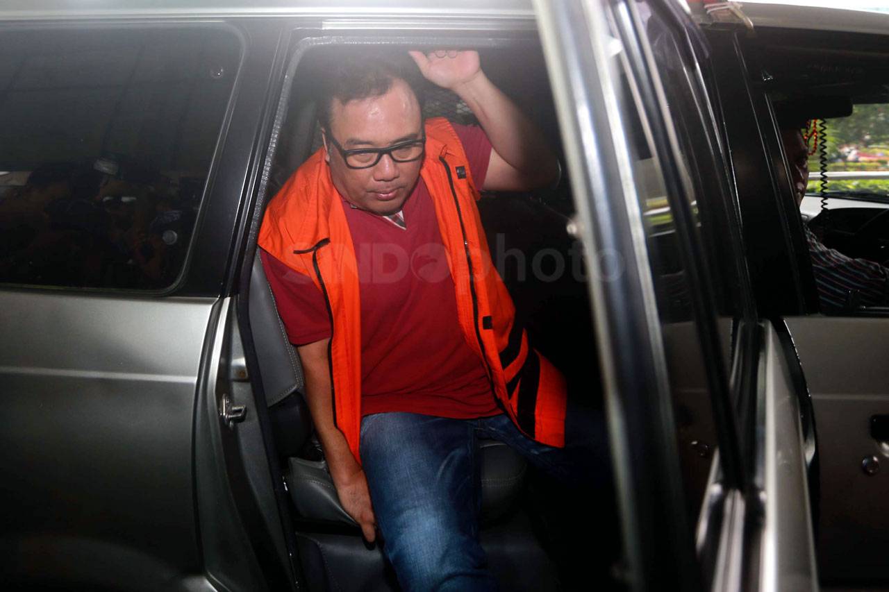KPK Lanjutkan Pemeriksaan...