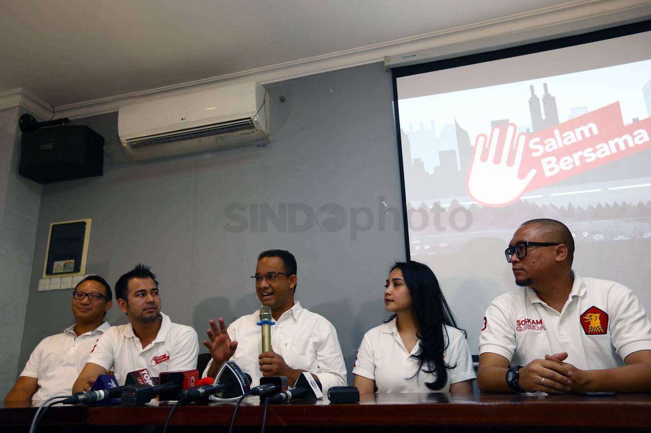Cagub Anies Hadiri Peluncuran...