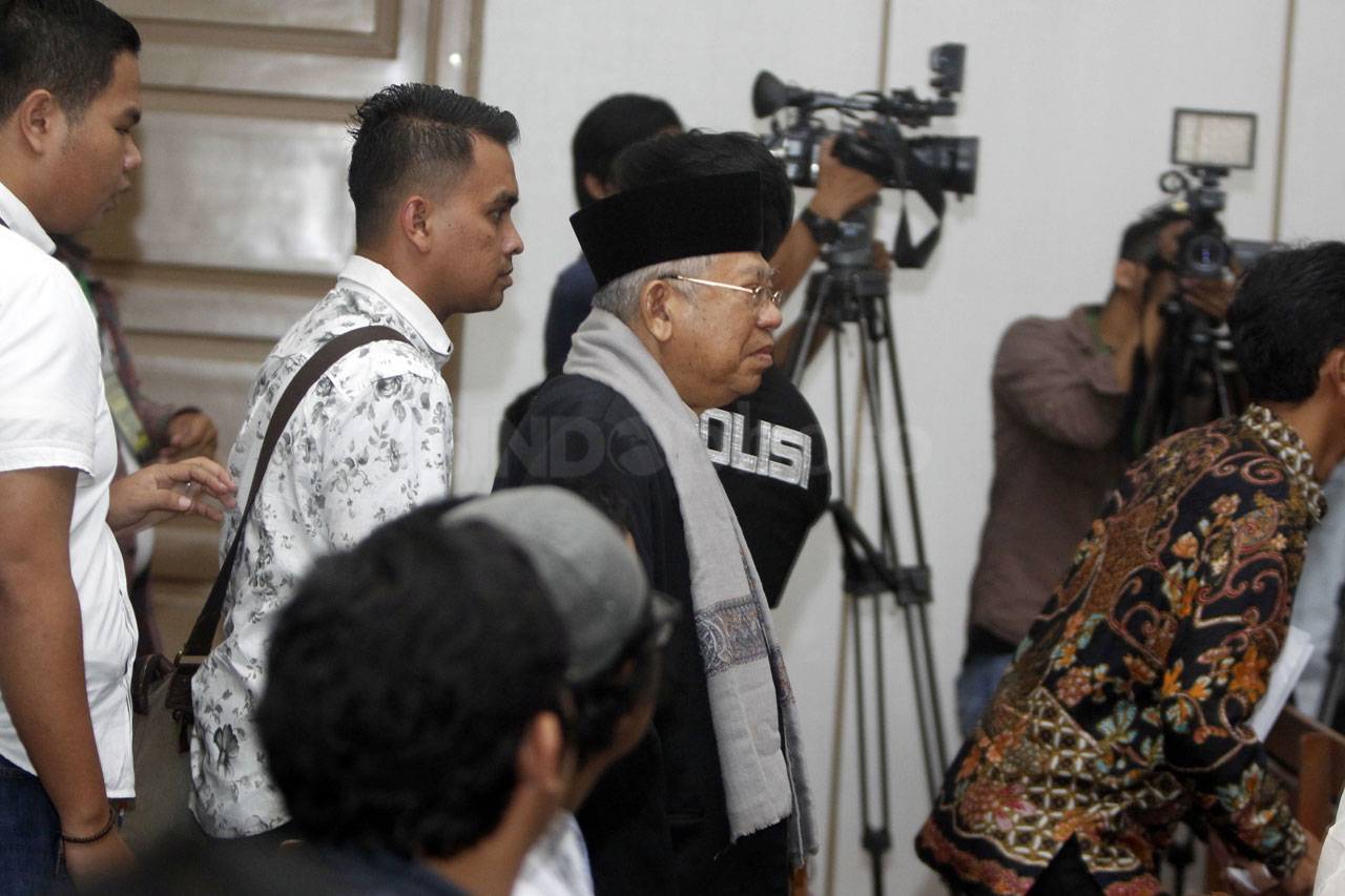 Jaksa Hadirkan Ketua...