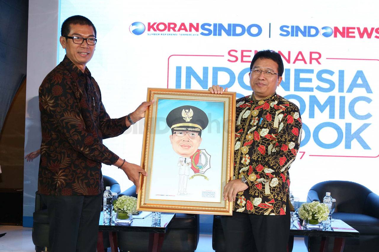 Kepala Daerah Bicara...