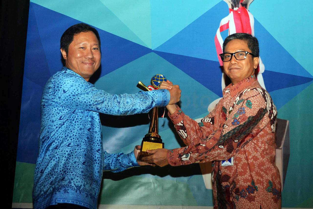 Blue Bird Raih Penghargaan...