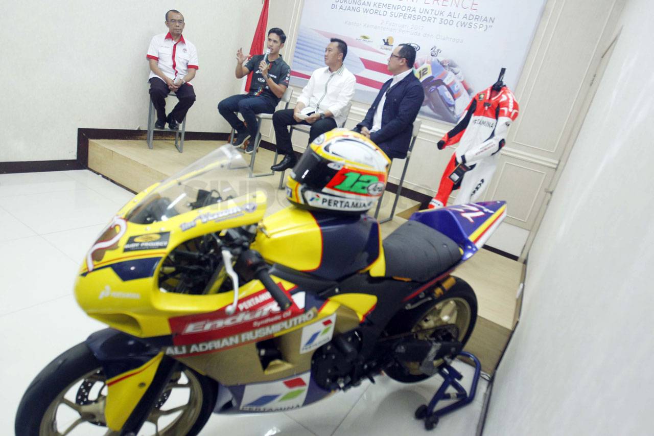 Menpora Lepas Ali Adrian...