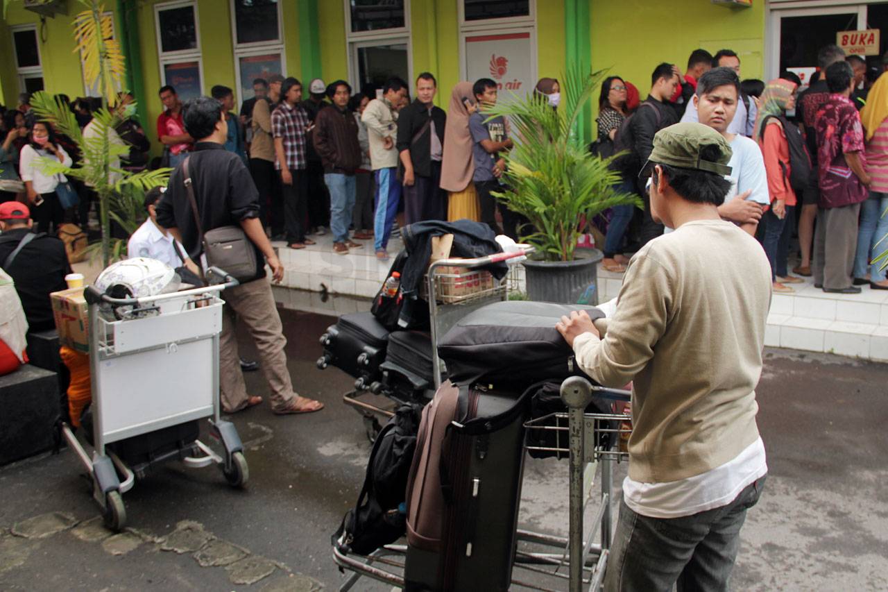 Evakuasi Pesawat Garuda,...