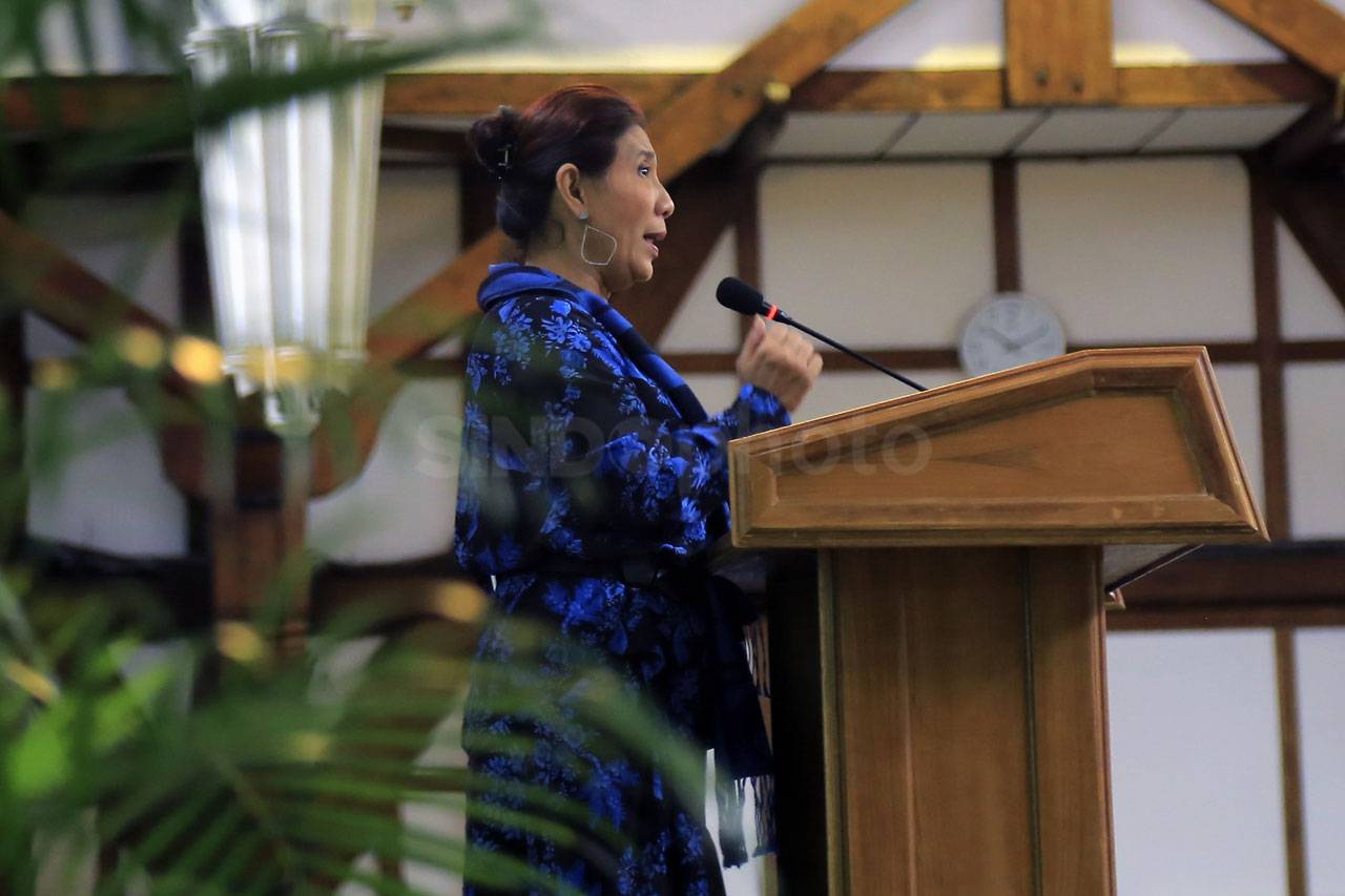 Menteri Kelautan Beri...