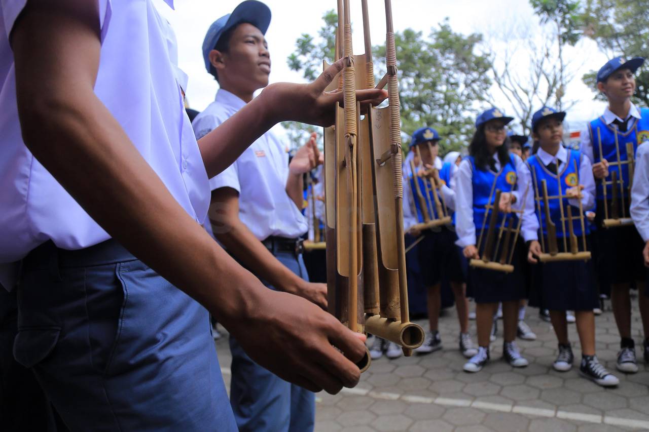 Pentas 1000 Angklung...