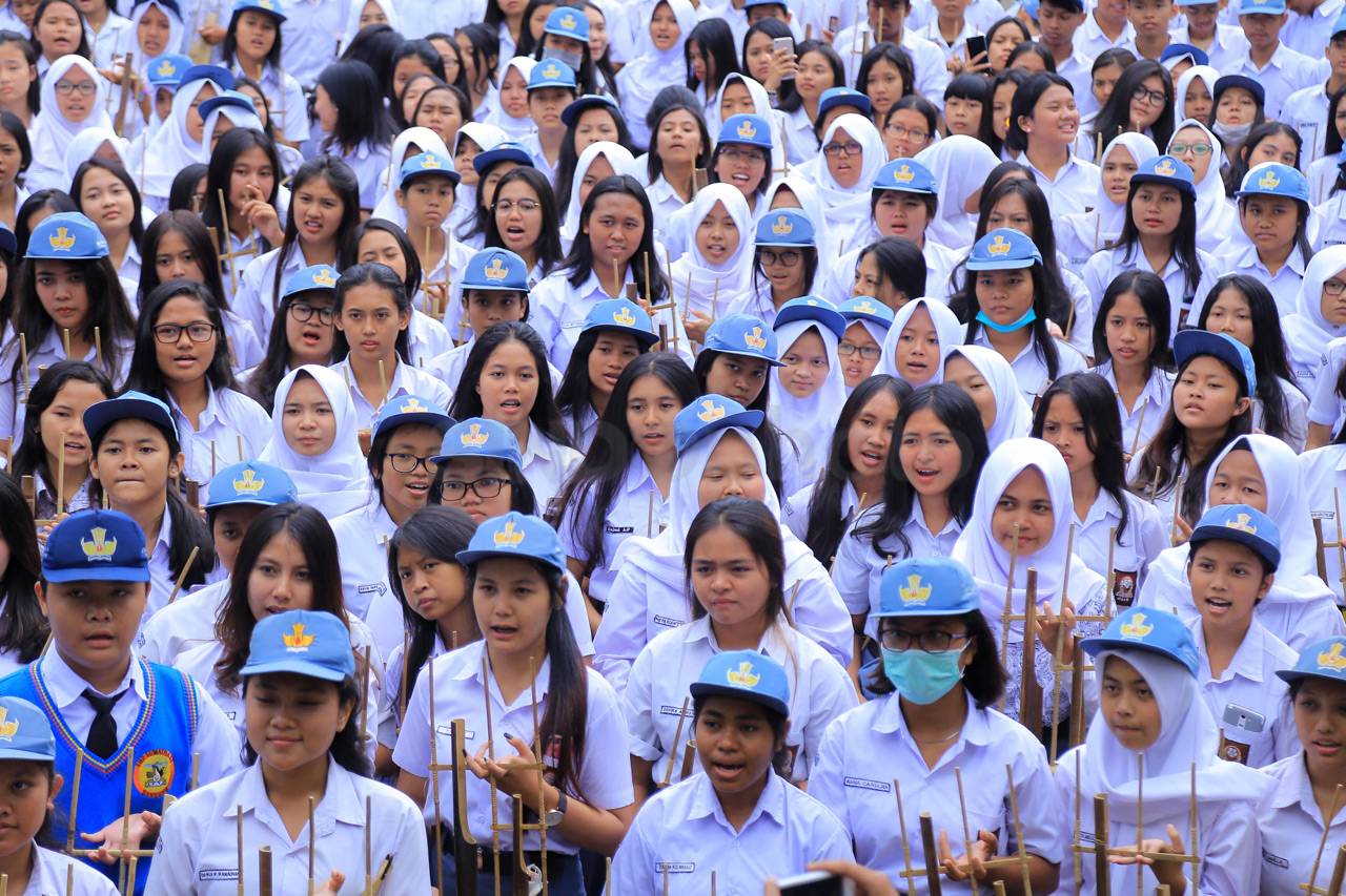 Pentas 1000 Angklung...