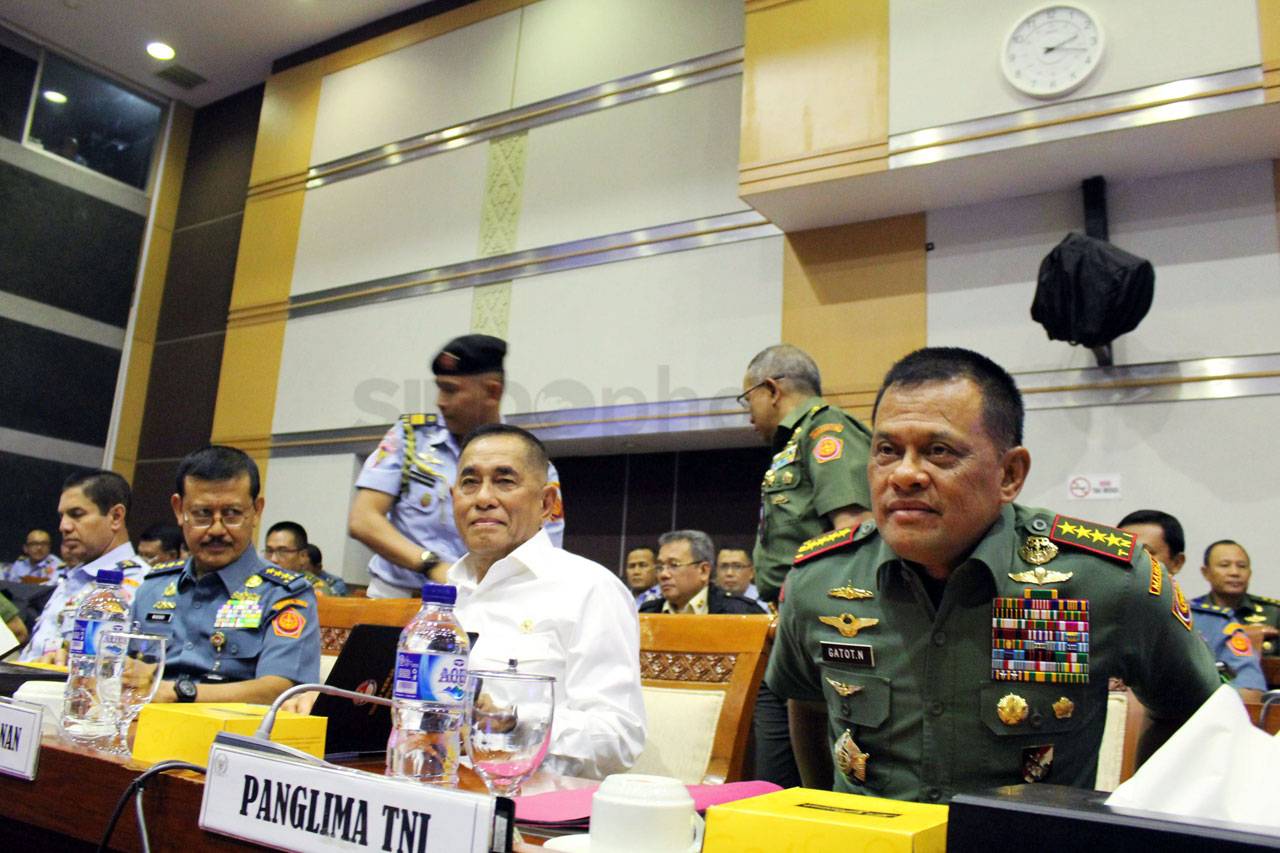 Menhan dan Panglima...