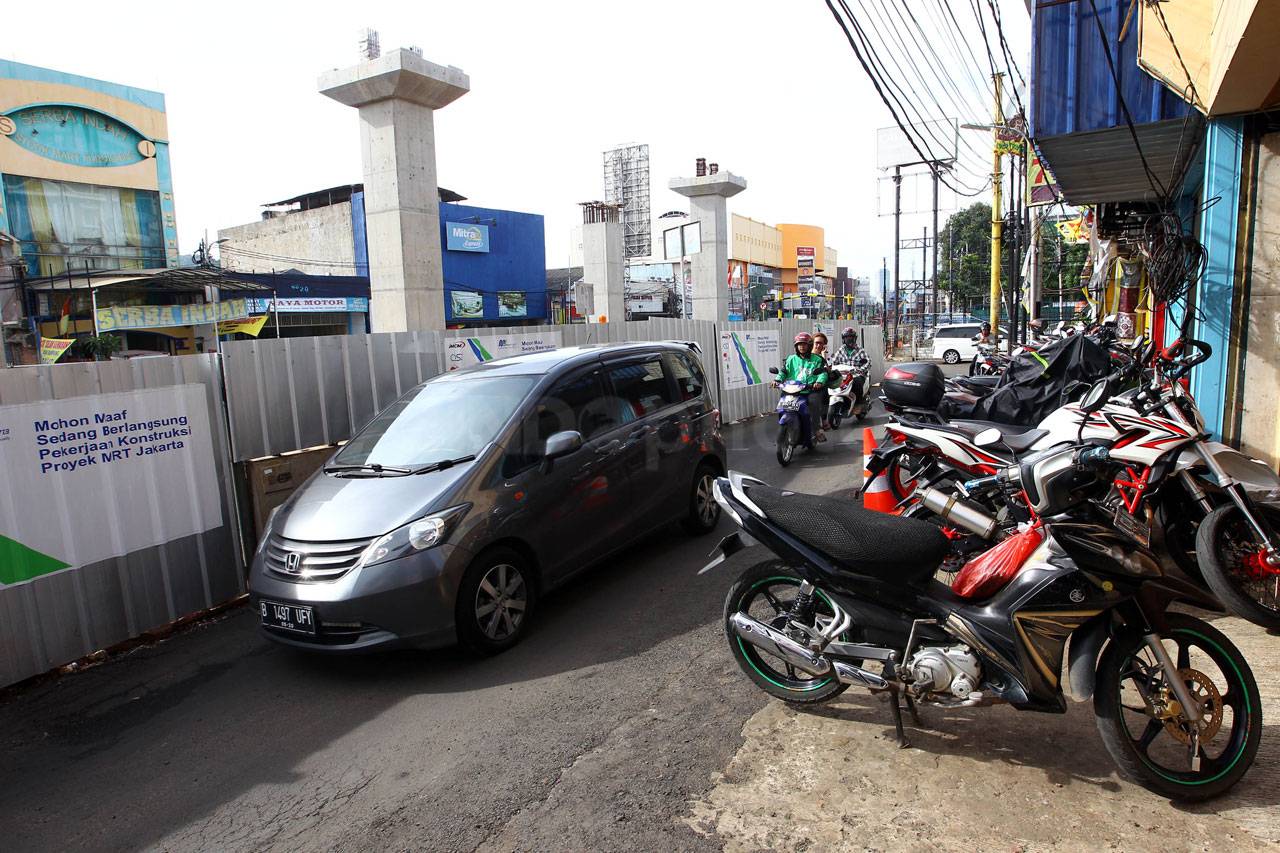 Pembangunan Stasiun...