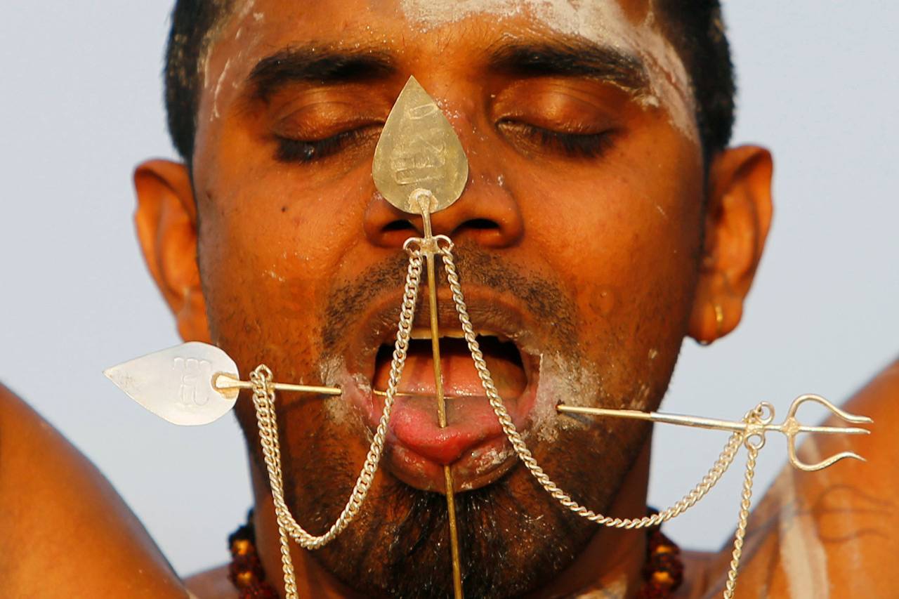 Ribuan Umat Hindu Rayakan...