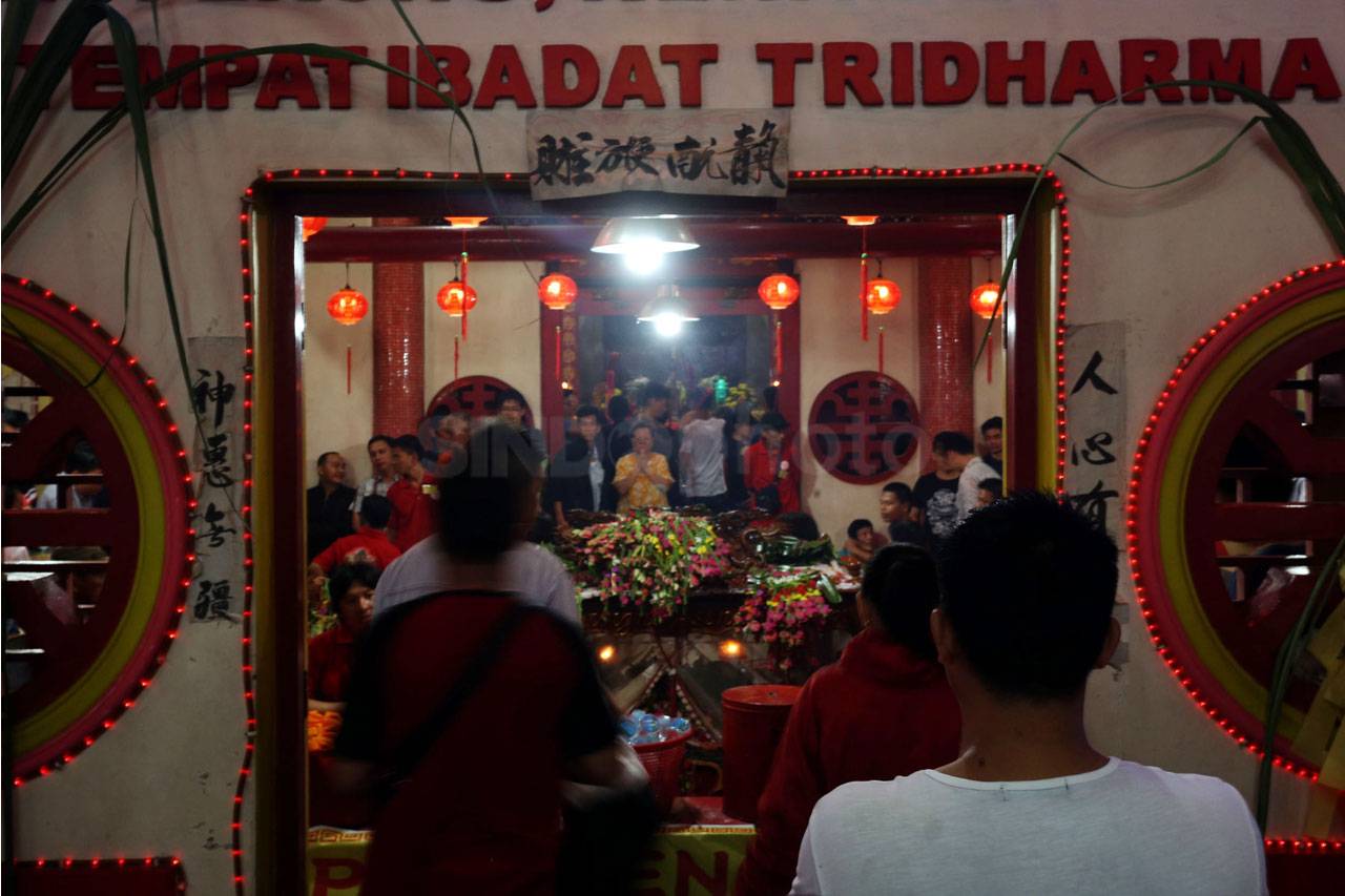 Ribuan Umat Tridharma...