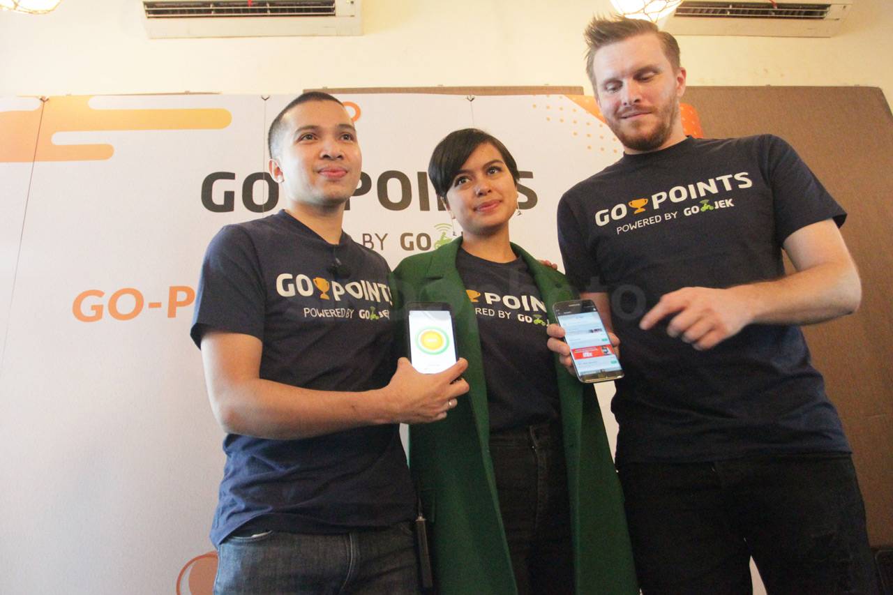Go-Jek Berikan Reward...