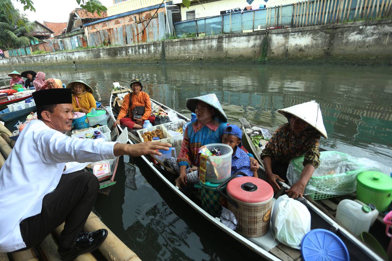 Jajanan Pasar Terapung...