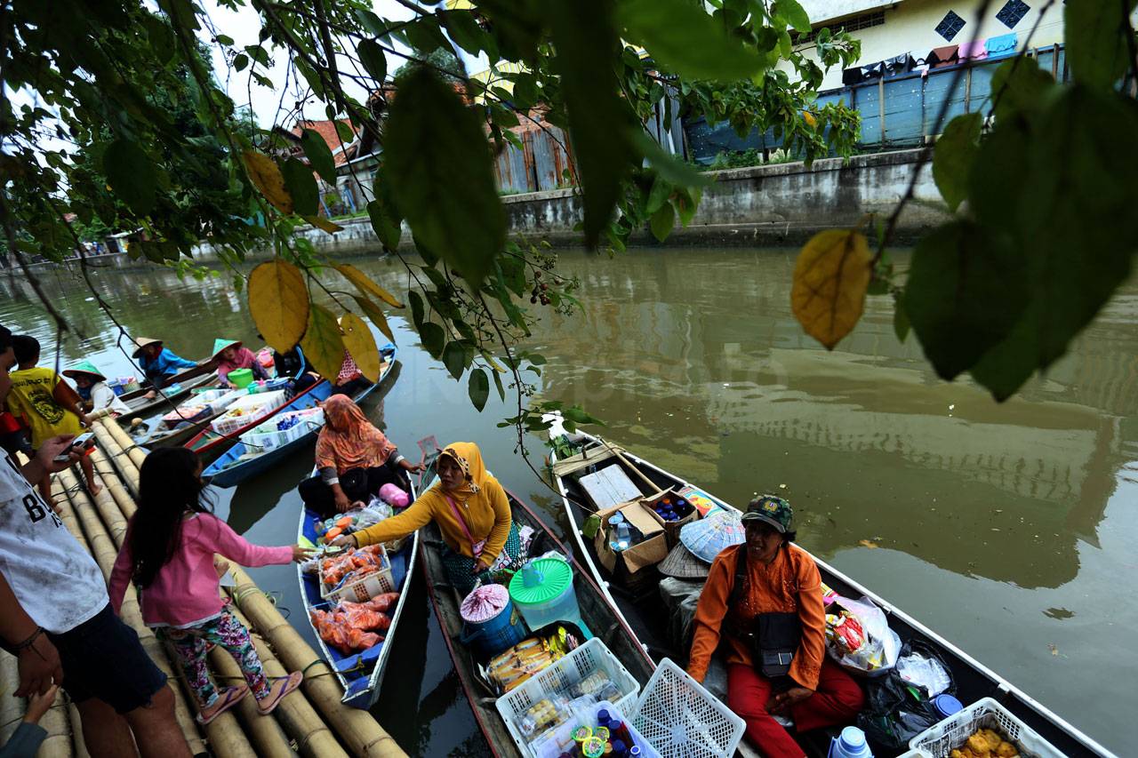 Jajanan Pasar Terapung...