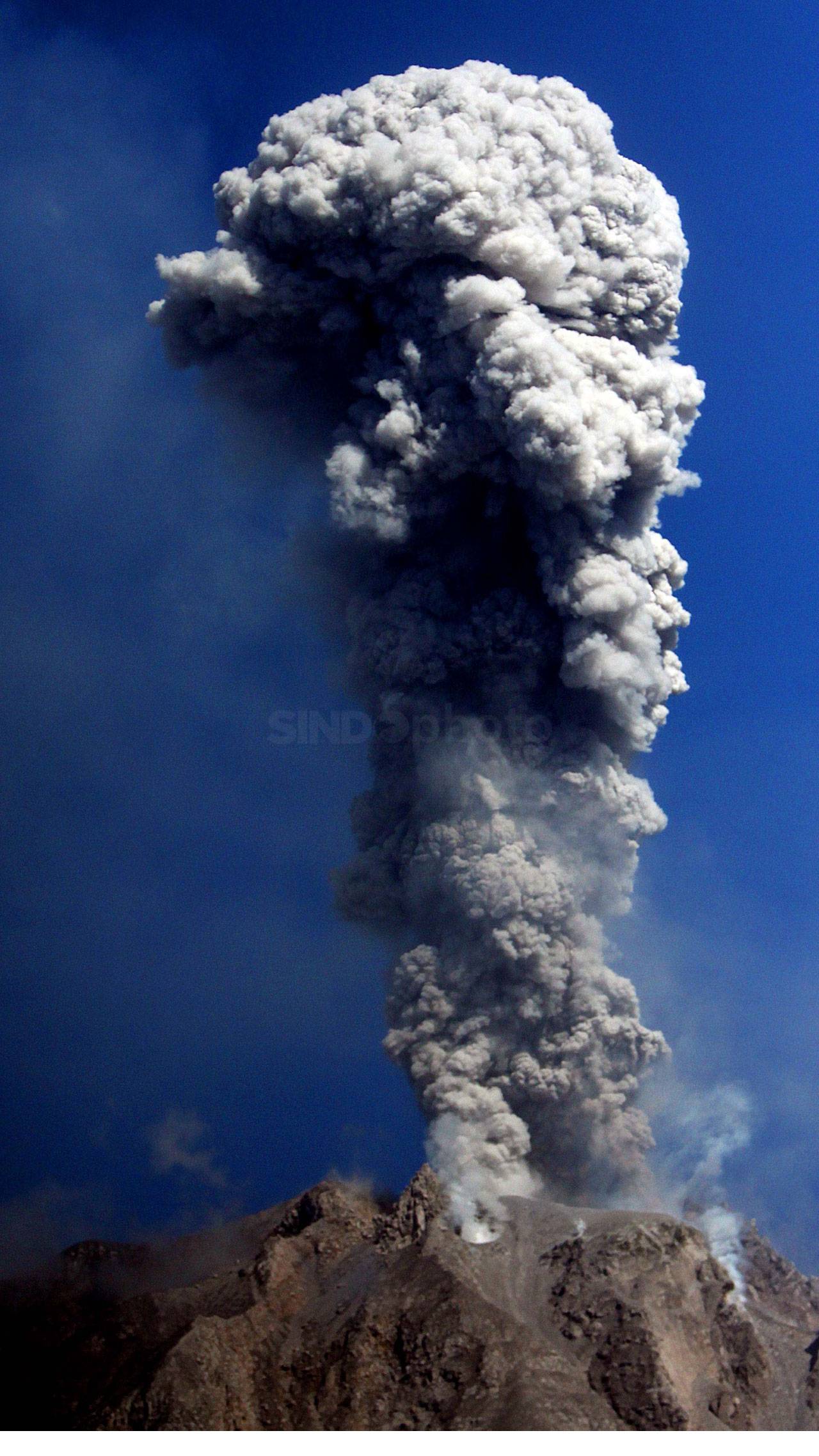 Gunung Sinabung Kembali...