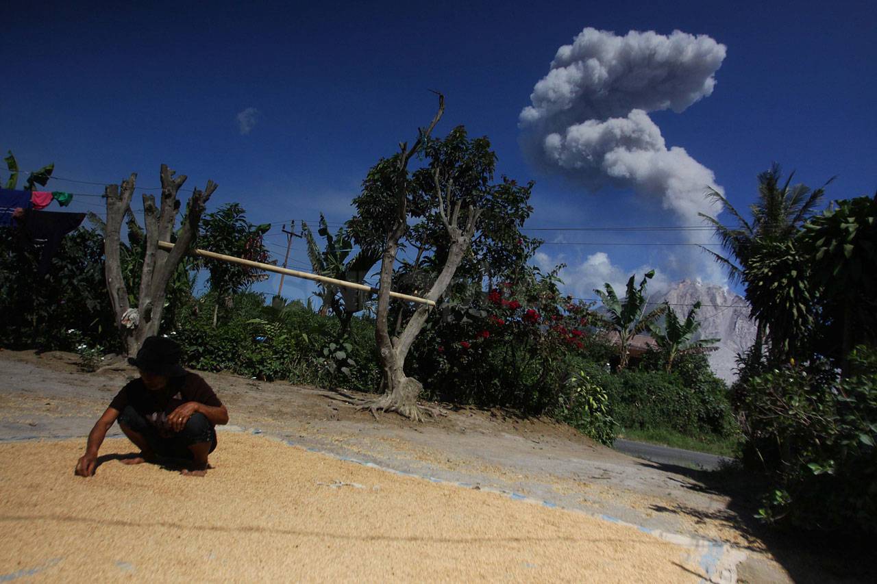 Gunung Sinabung Kembali...