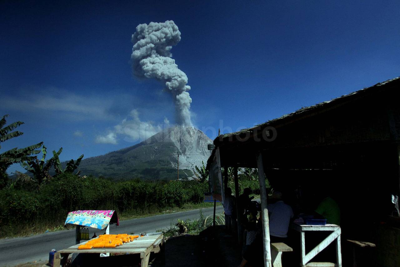 Gunung Sinabung Kembali...