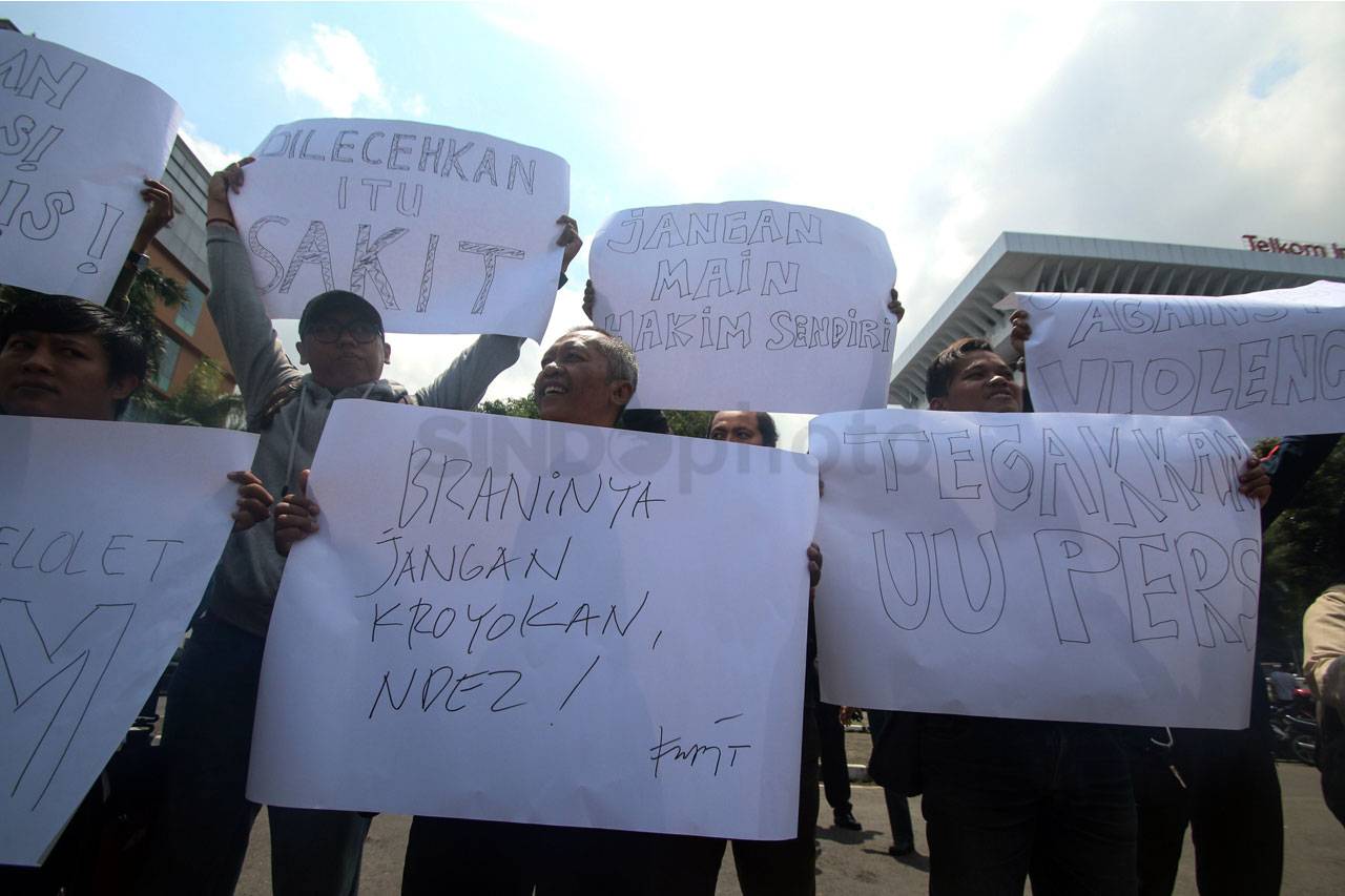 Jurnalis Kecam Kekerasan...