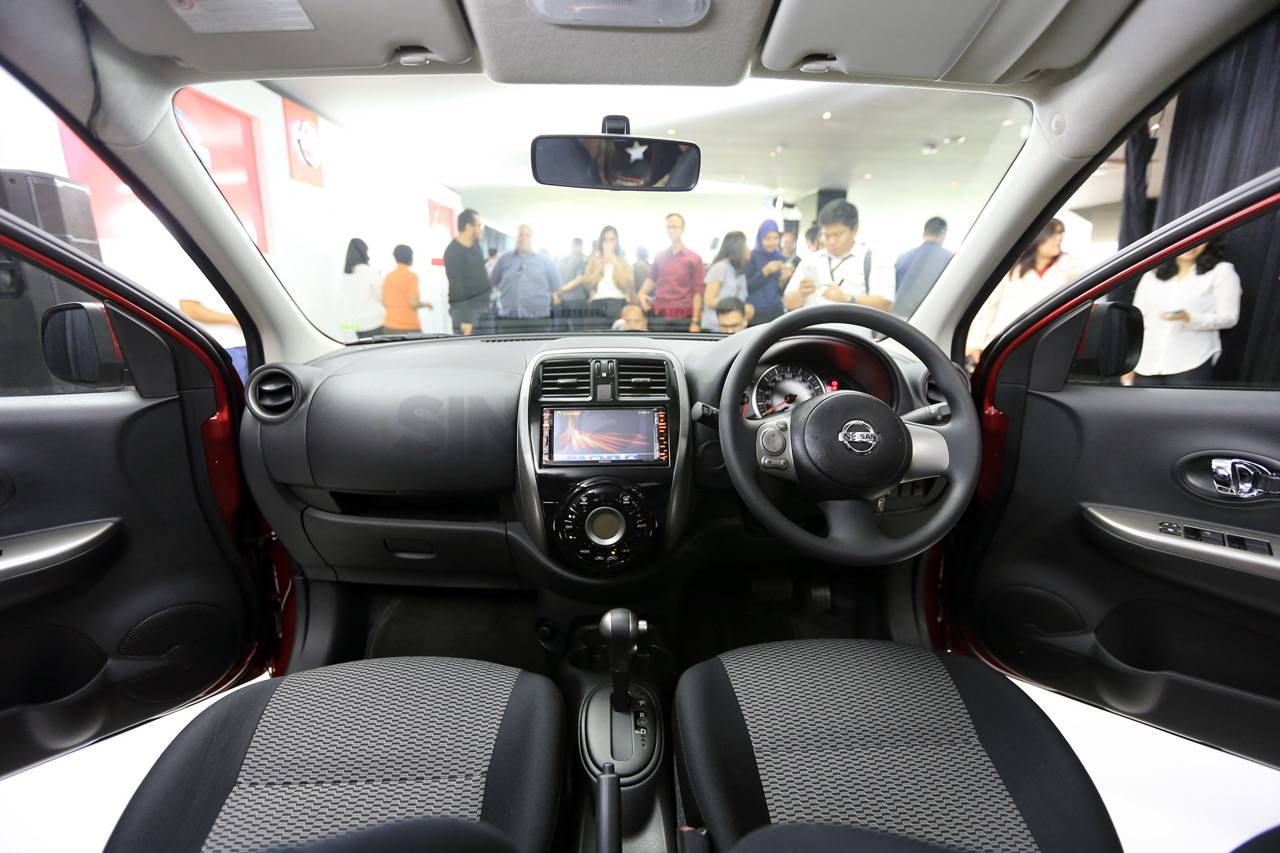 New Nissan March Resmi...