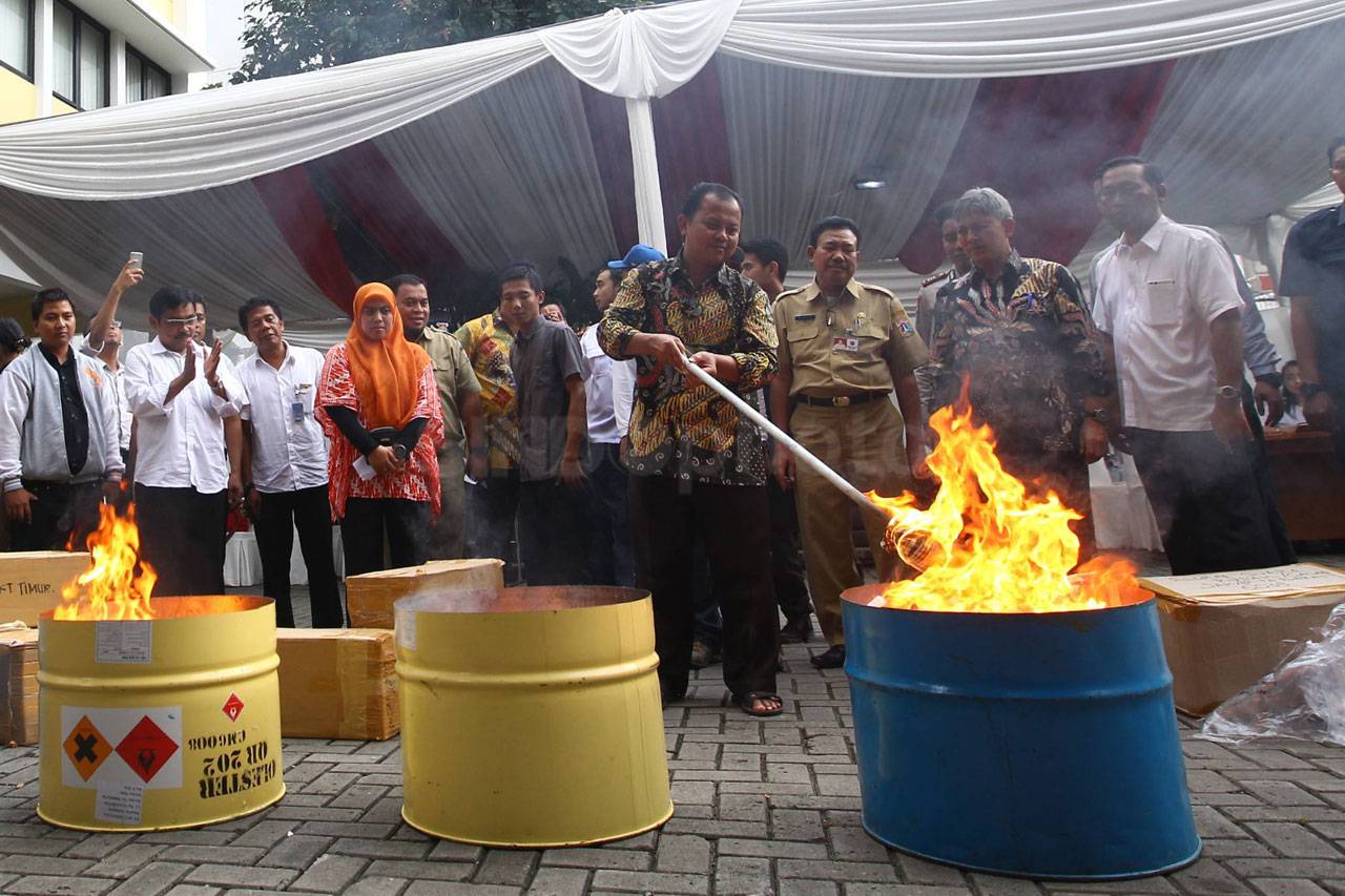 KPUD DKI Musnahkan Puluhan...
