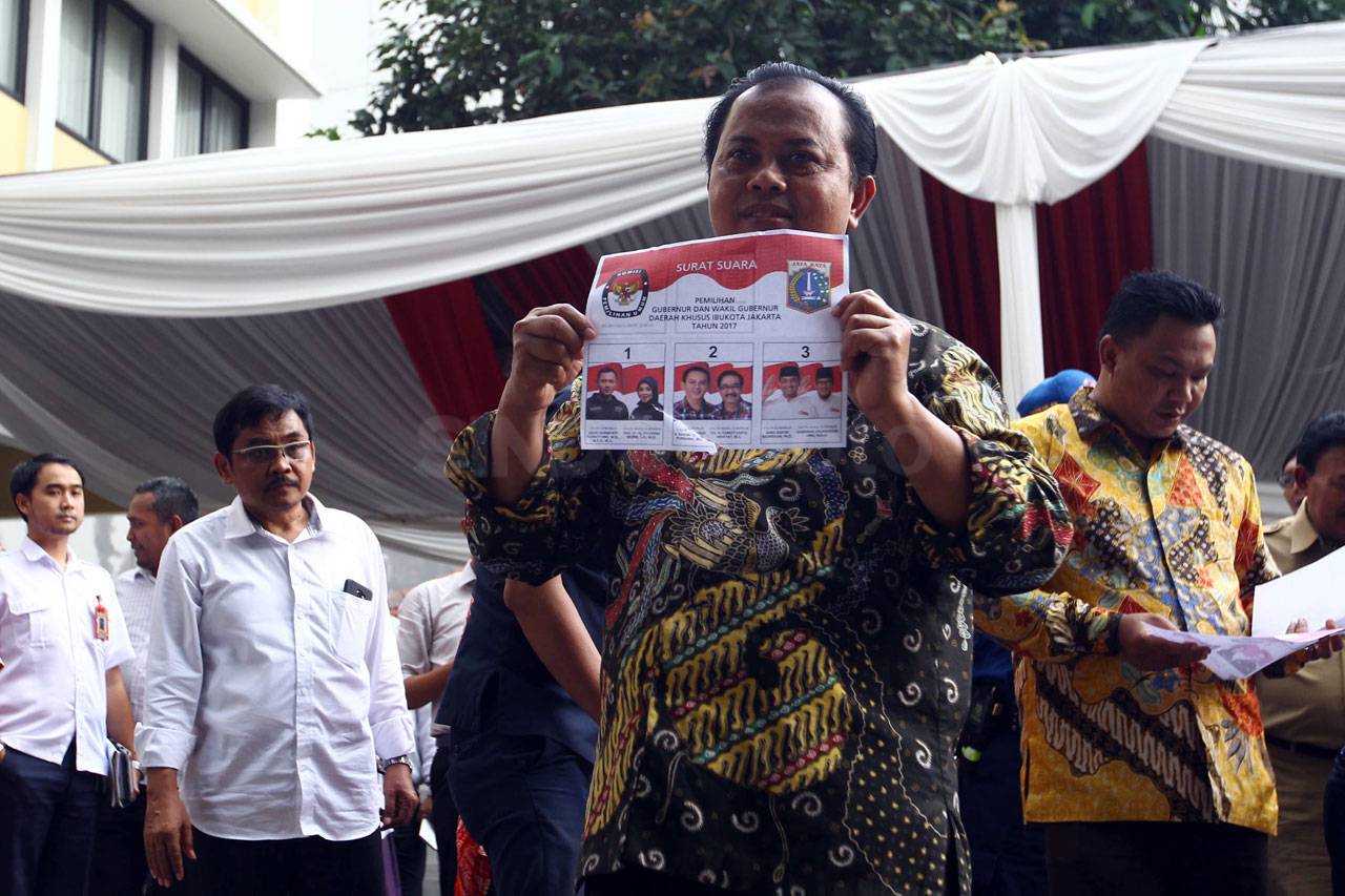 KPUD DKI Musnahkan Puluhan...