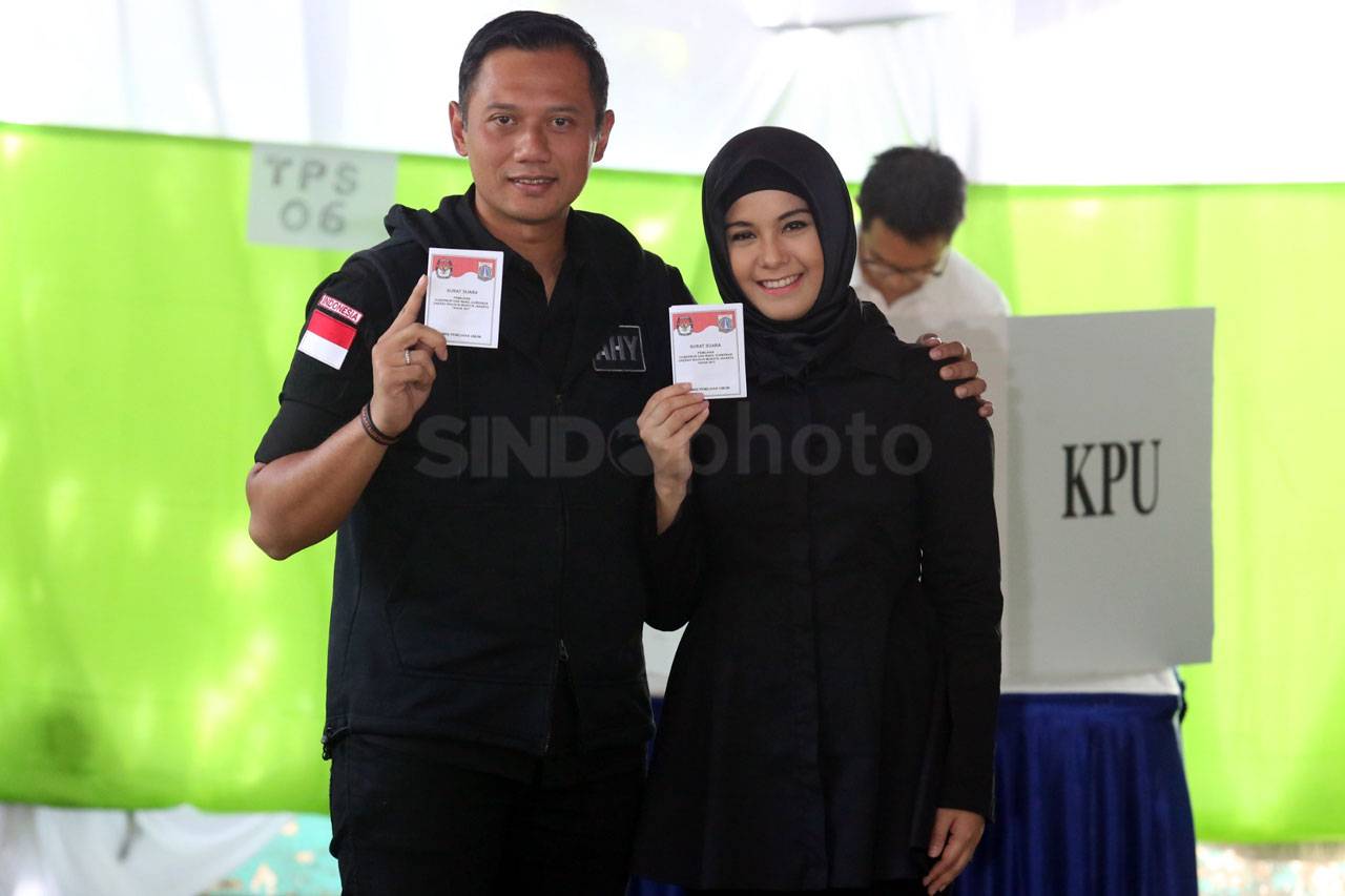 Ditemani Annisa Pohan,...