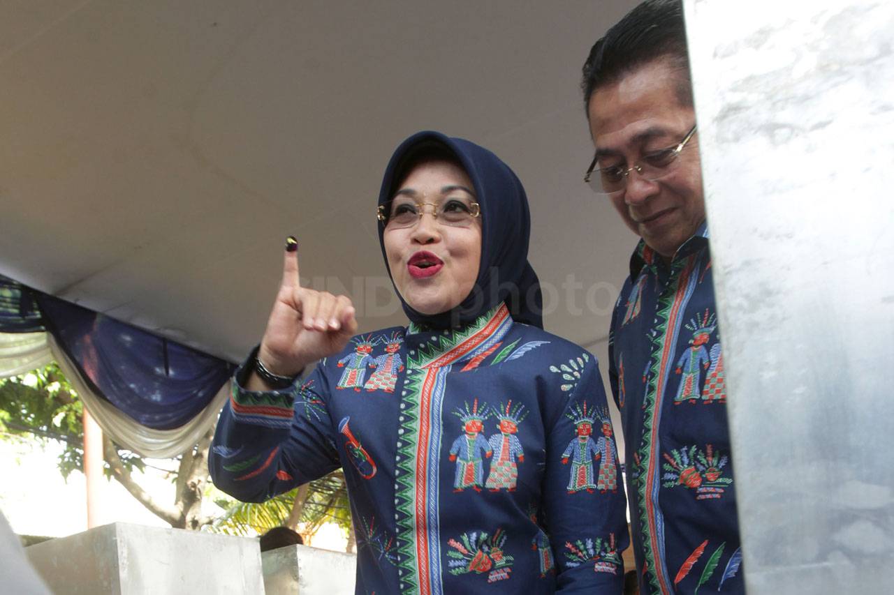 Sylviana Murni Nyoblos...