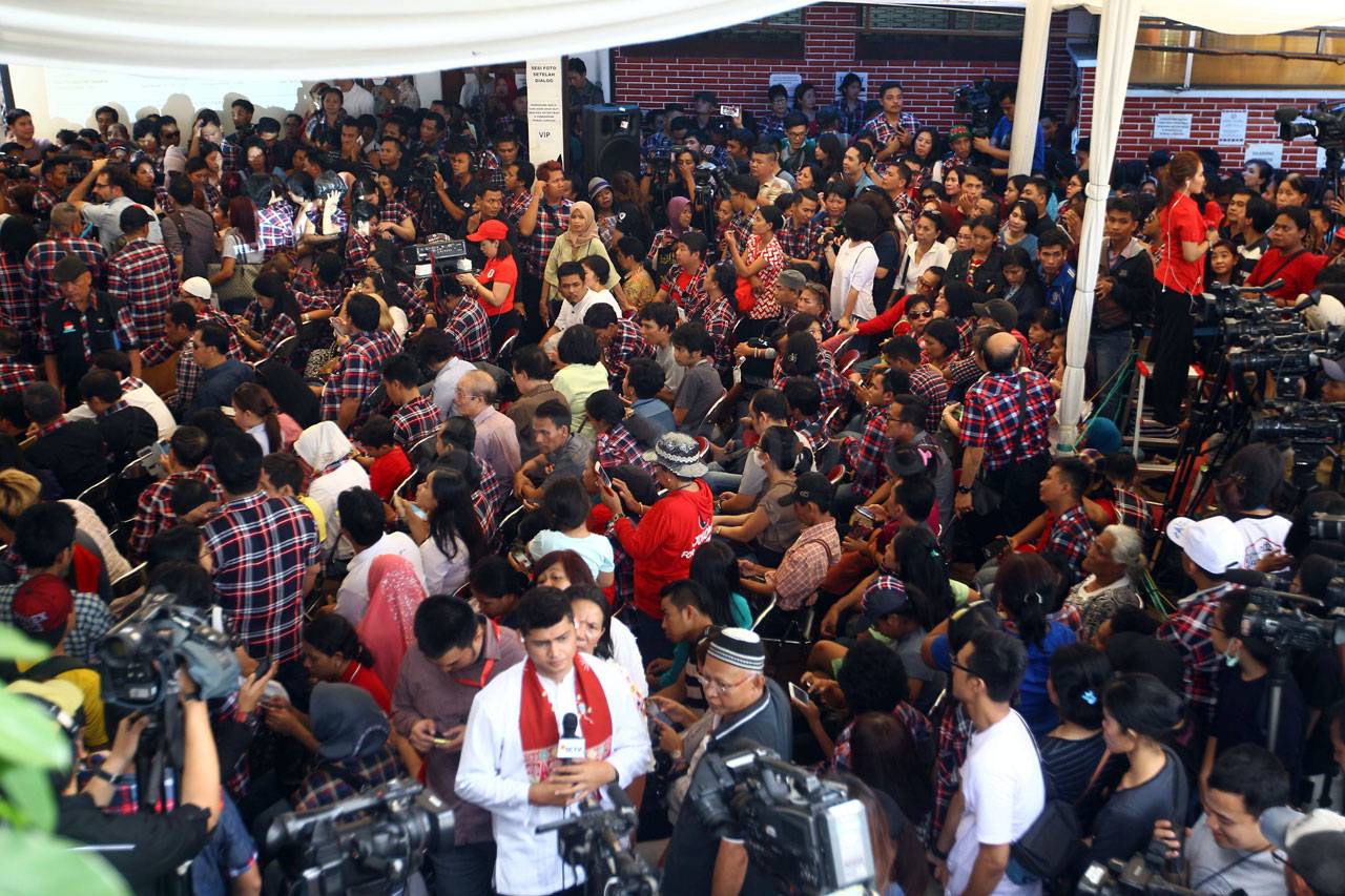 Ahok-Djarot Rayakan...