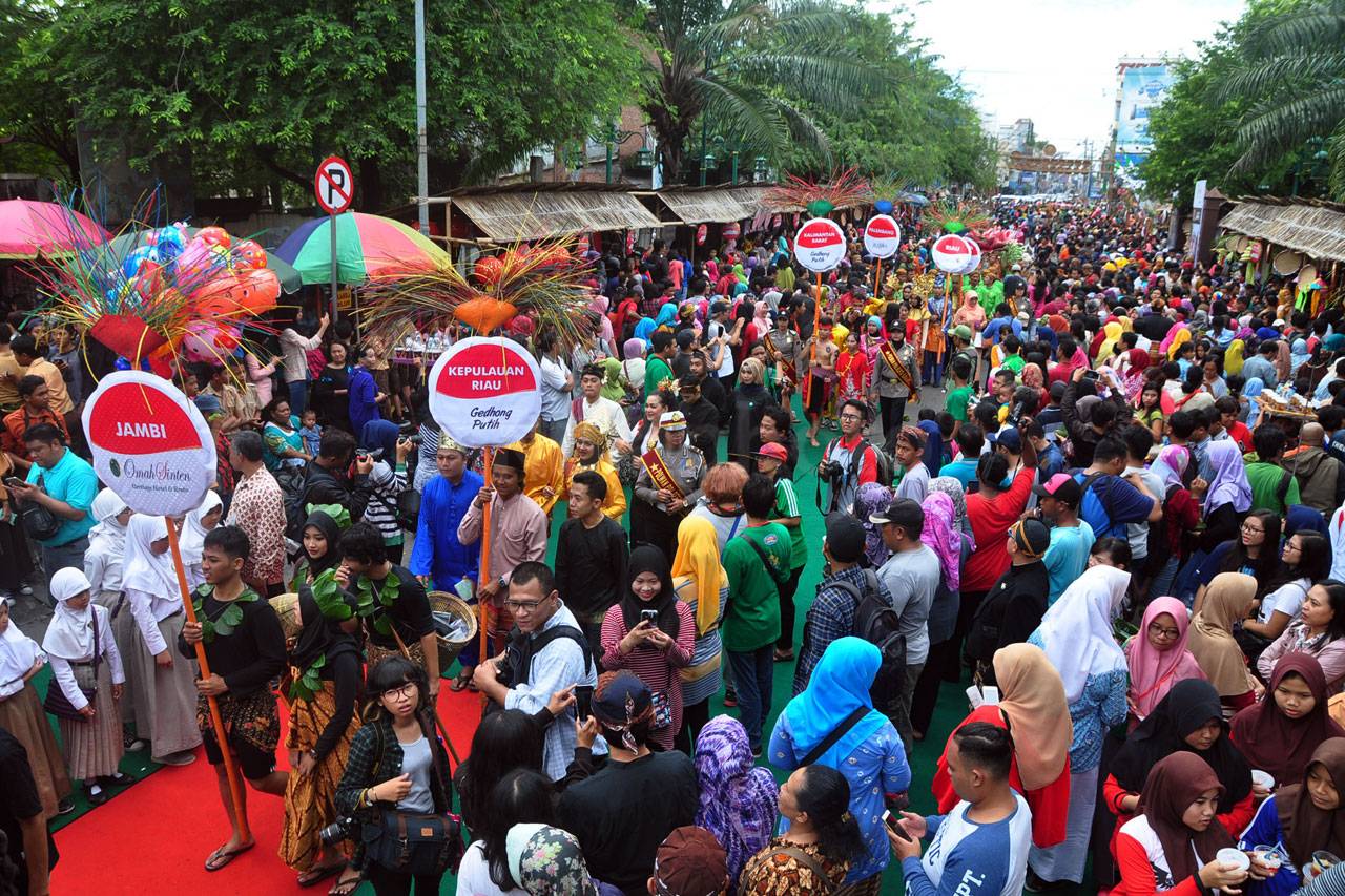 Festival Jenang HUT...