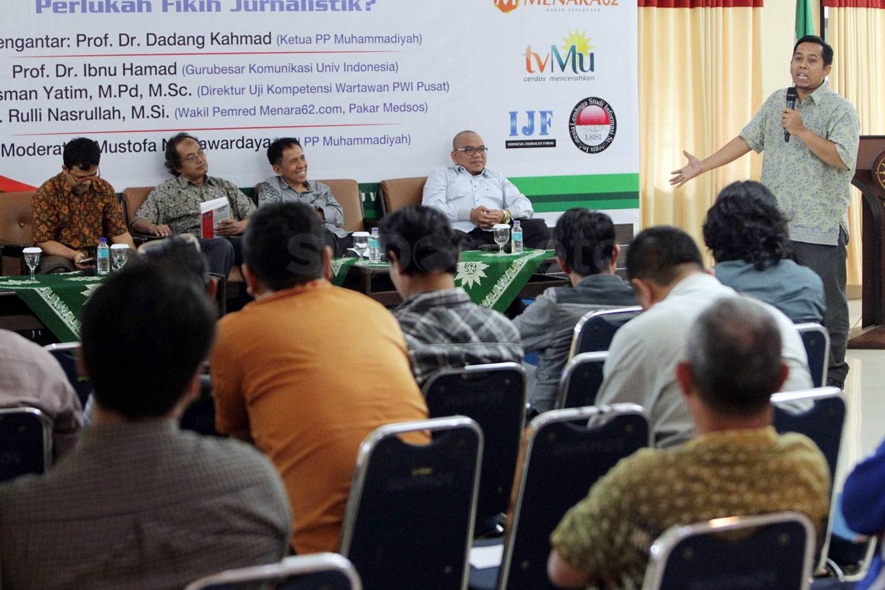Memerangi Hoax dan Menangkal...