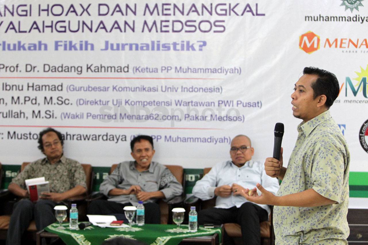 Memerangi Hoax dan Menangkal...