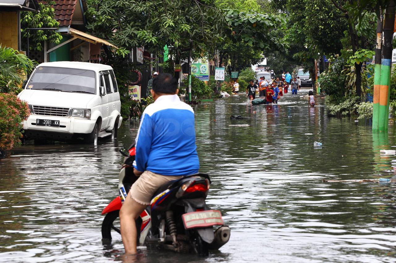 Banjir Landa Perumahan...