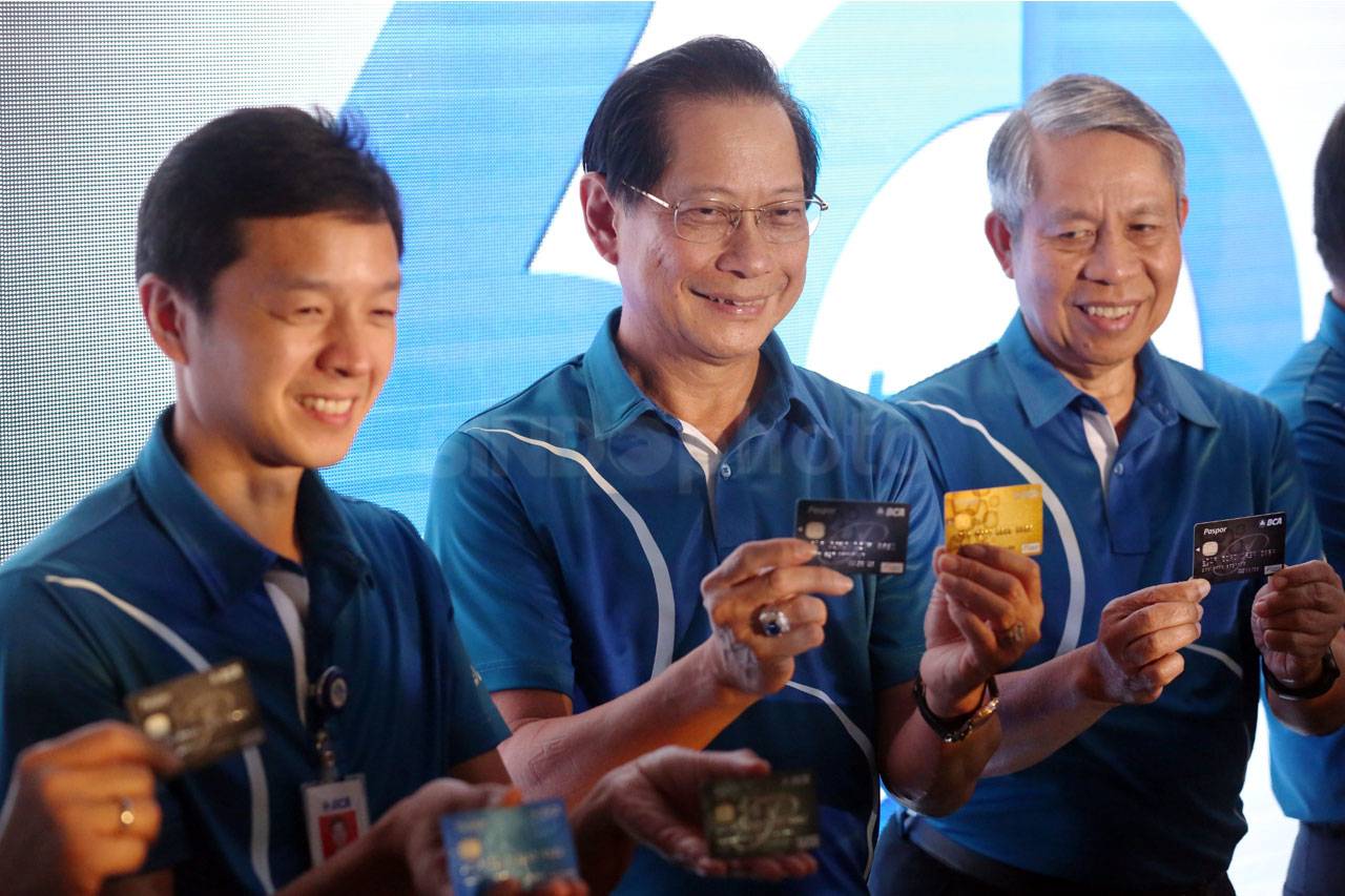 Usia 60 Tahun, BCA Luncurkan...