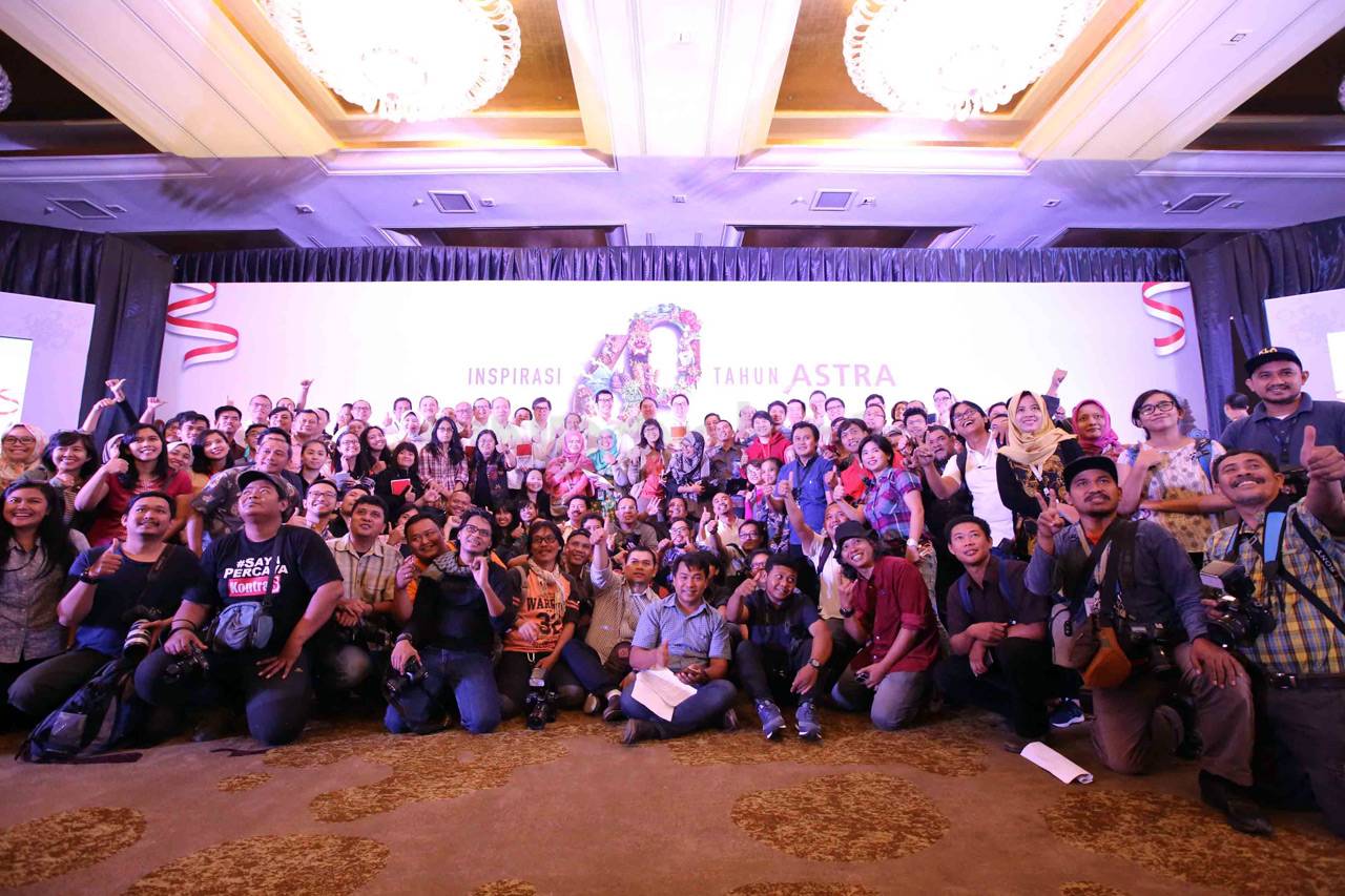 Merah Putih 60 Tahun...