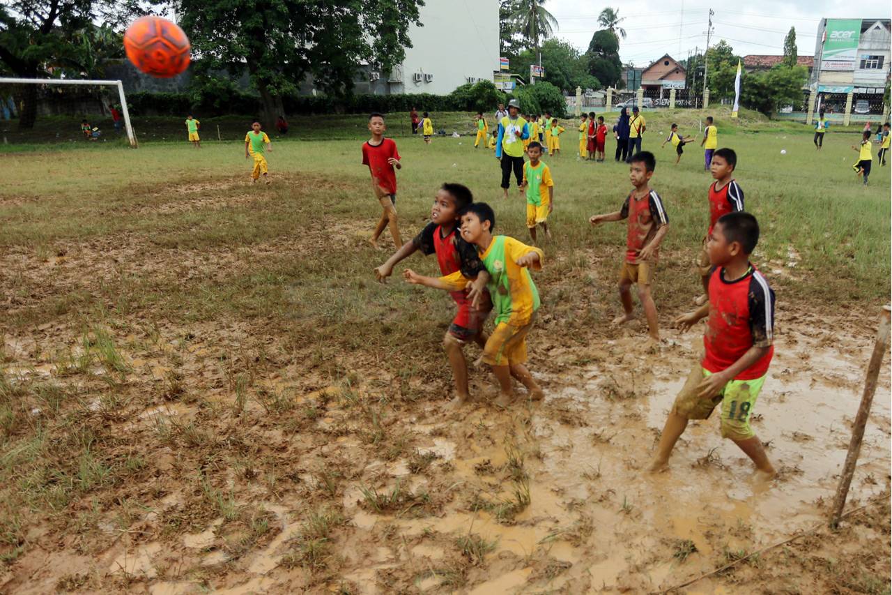 Lomba Permainan Tradisional...
