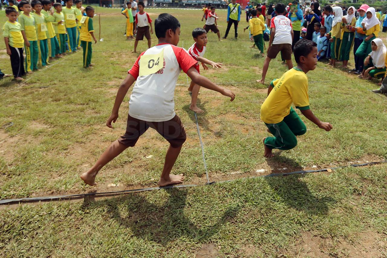 Lomba Permainan Tradisional...