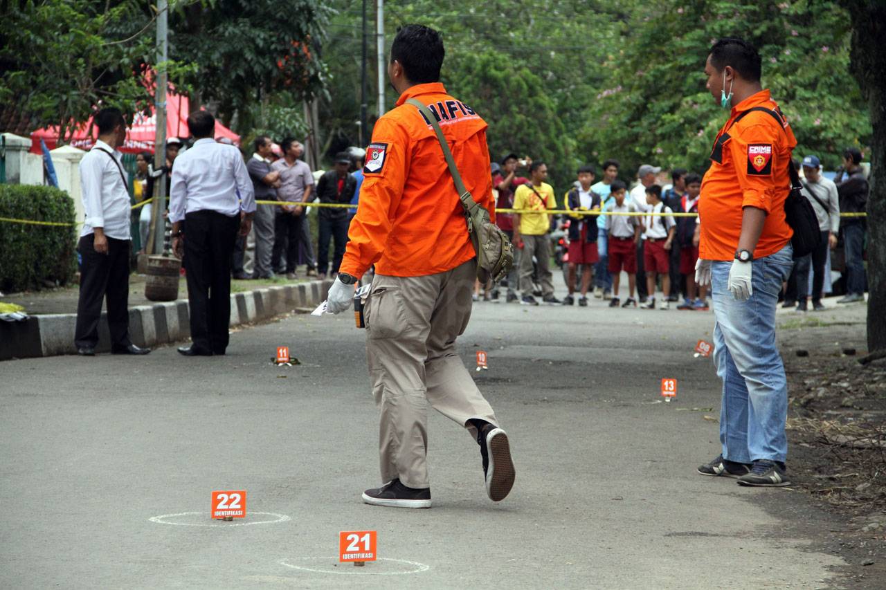 Polisi Lakukan Olah...