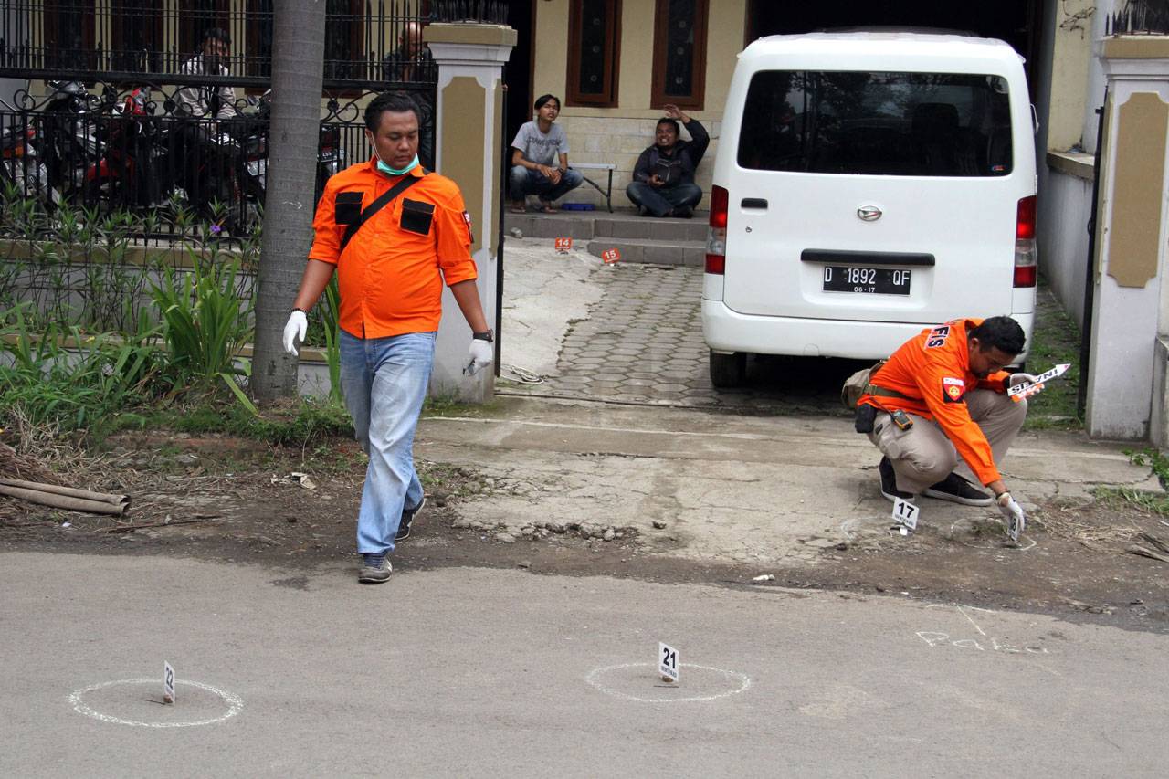 Polisi Lakukan Olah...
