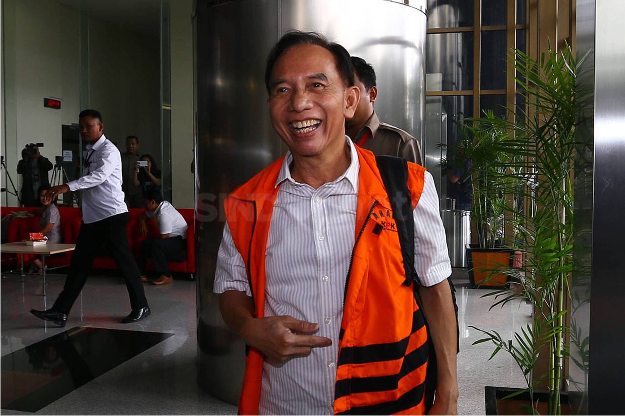 KPK Lanjutkan Pemeriksaan...