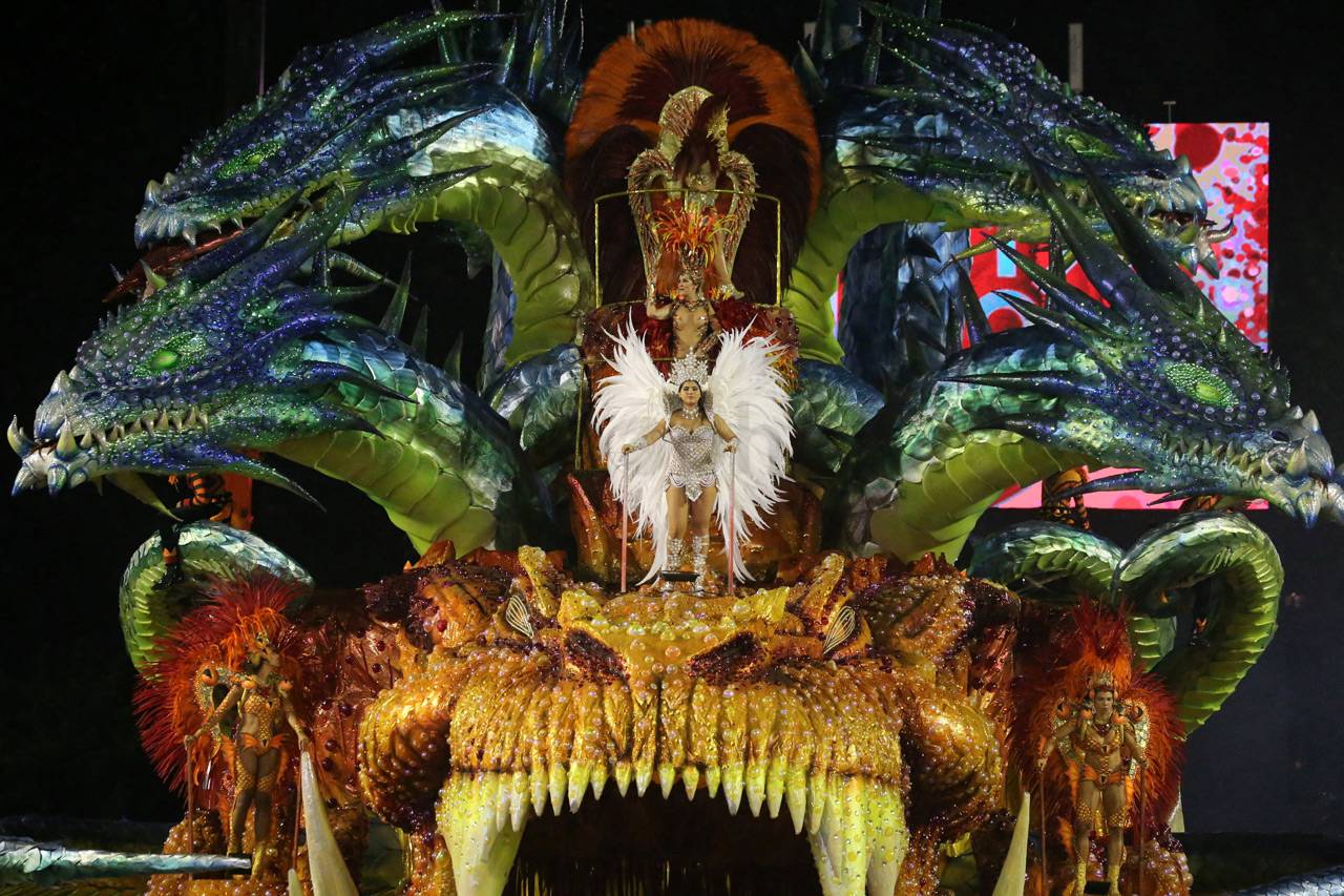 Kemeriahan Parade Sambadrome...