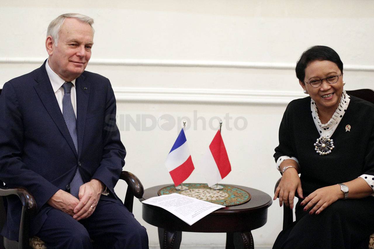 Menlu Retno Marsudi...
